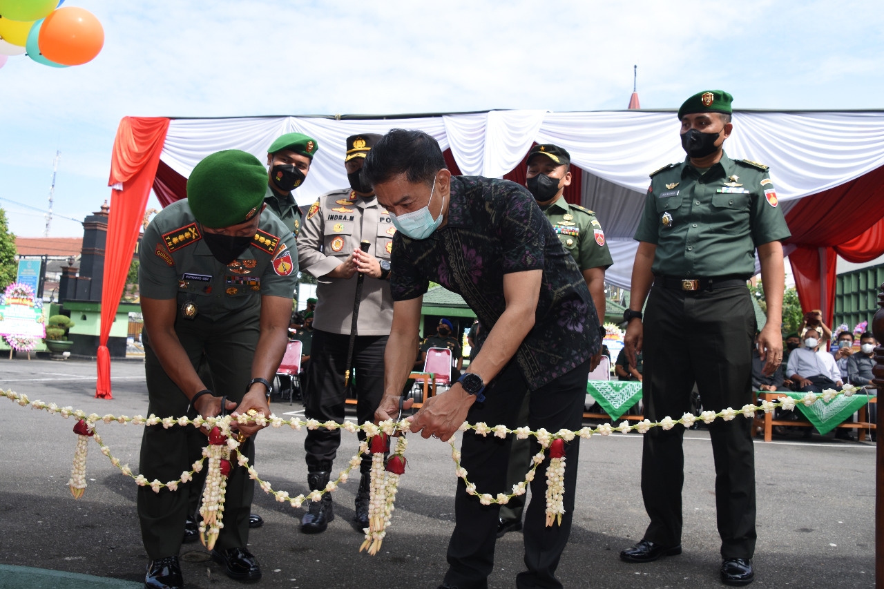 Bersama Wali Kota Salatiga, Danrem 073/MKT Resmikan Gedung Makutarama Fitnes Center 